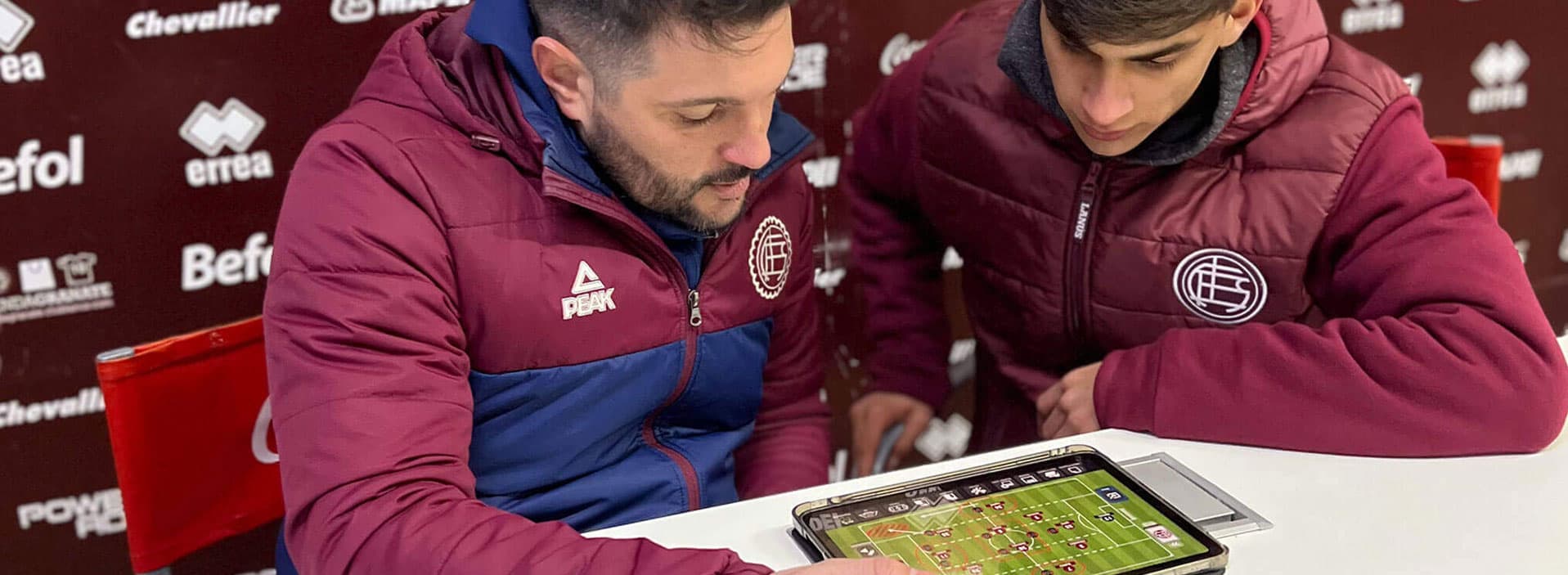 Alumnos EDT realizando una pasantía
